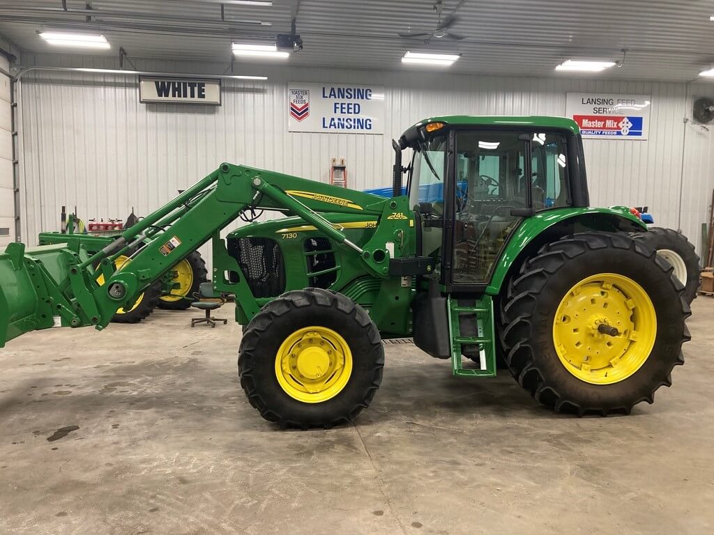 John Deere 7130 Tractor with 741 Bucket Attachment